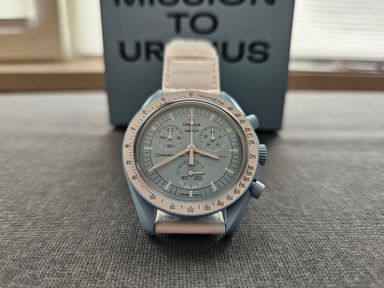 GERESERVEERD: MoonSwatch Mission to Uranus. Full set. Als nieuw!