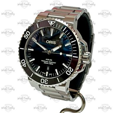 Oris Aquis Date 43.5 mm • 2024 • topstaat