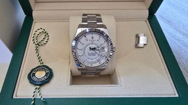 TK/TR: Rolex Sky Dweller 326934 (2022 - White Dial)