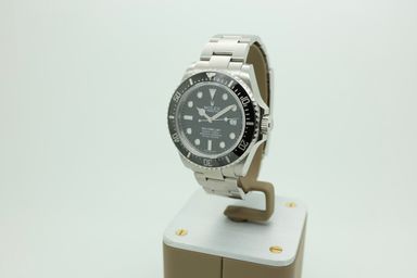 Rolex Seadweller 116600 2015 fullset 3 years made