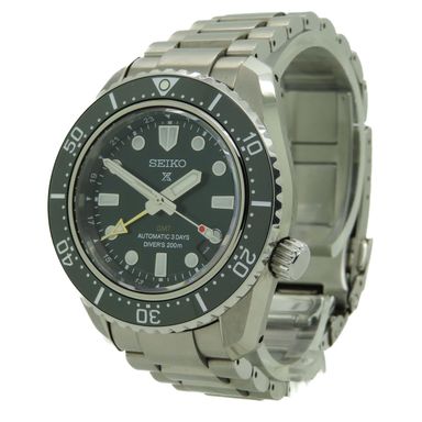 Seiko Marinemaster 200 GMT Green