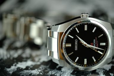TK: Grand Seiko SBGX089 'GS Milgauss'