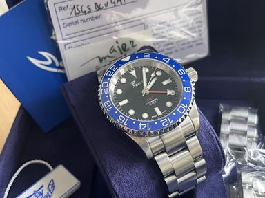 Squale 30 Atmos 1545 GMT Blue Bezel €680,-