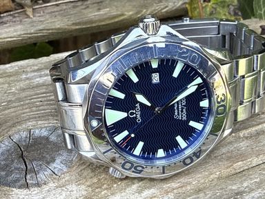 Omega Seamaster electric blue 39 mm Quartz