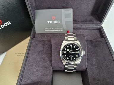 TK: Tudor Black Bay 36 - Zwart