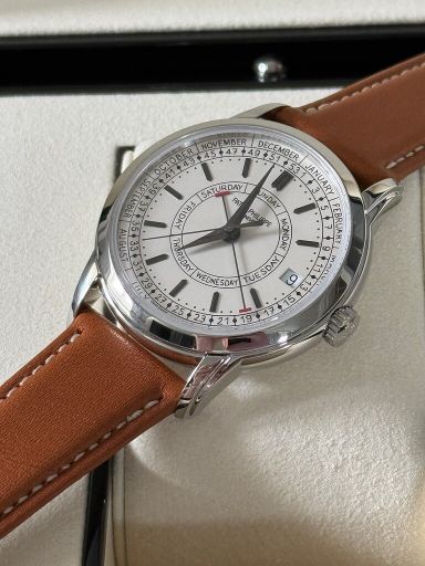 Patek 5212A weekly calendar complication unworn 2026 full set