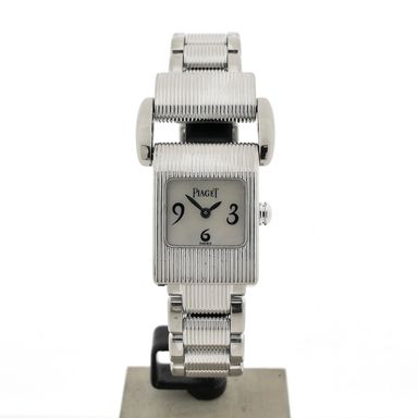 Piaget Miss Protocole 5221; 18k white gold women's watch with mother-of-pearl dial