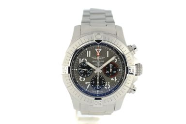 Breitling Avenger B01 Chronograph
