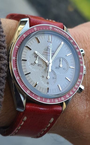 Omega Speedmaster Tokyo 2020 Rood LE - Rising sun