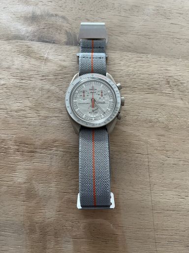Te koop aangeboden: MoonSwatch Mission to Jupiter