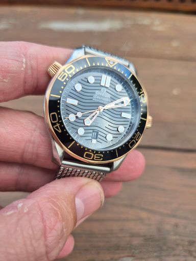 Enkel te koop: Omega Seamaster Sedna goud zwart (met rubberen, stalen en mesh band)