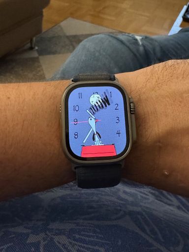 TK: Apple Watch Ultra 2 titanium grey