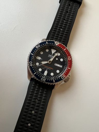 TK: Seiko SKX009J1