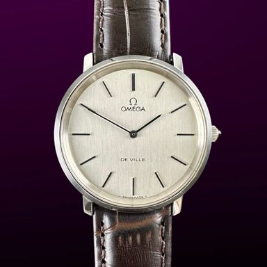Vintage Omega De Ville Manual Wind 111.0107 - 33mm - 1977