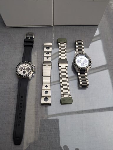 Seiko Speedtimers SSC813 + SSC909 Ice Blue + Clockwork Republic rubber strap + Strapcode Rollball : alles samen 1000€