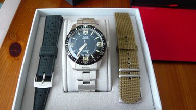 Te Koop: Oris 65 divers crazy numerals full set.