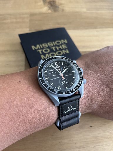 TR/TK: MoonSwatch in Limited Edition: enter the new one, exit the (g)old...