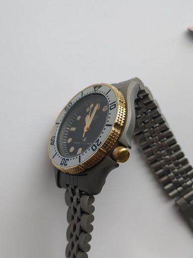 [Gereserveerd] Citizen Dames duikhorloge 1988