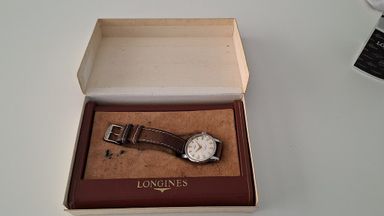 Longines conquest - ref 9000-8 - cal 19AS