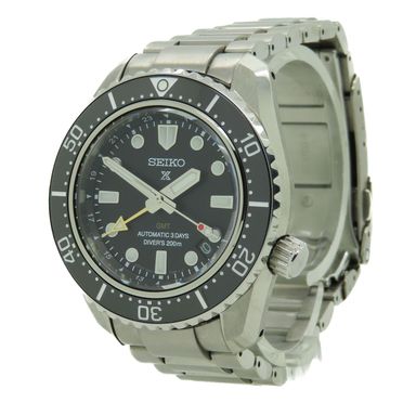 Seiko Marinemaster 200 GMT