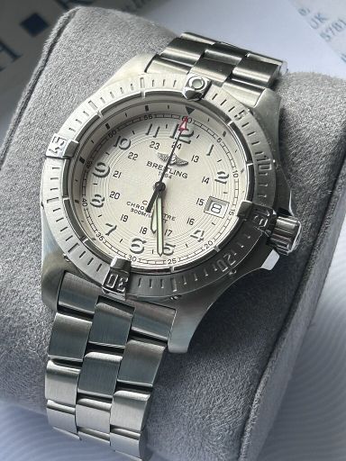TK: Breitling Colt A74380