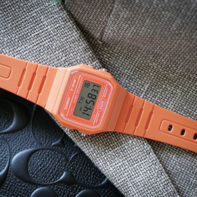Casio F-91WC-4A2EF Oranje! - nieuw