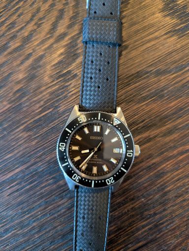 TK Seiko SPB147 met jubilee band erbij