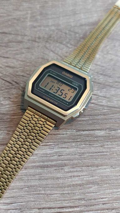 TK: Casio A1000MGA-5EF (Goud)