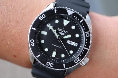 Seiko 5 Sports