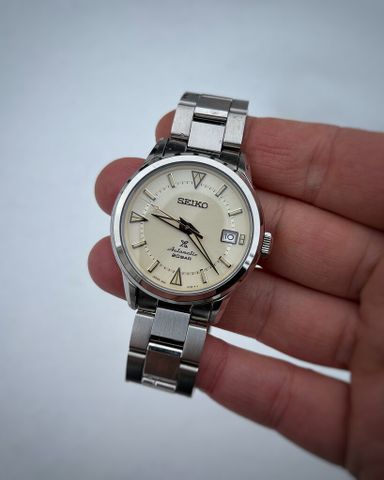 TK: Seiko Laurel Alpinist SPB241J1