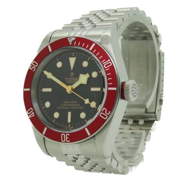 Tudor Black Bay Red