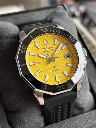 Geel! Bulova Marine Star 96B431