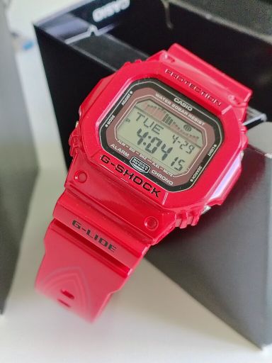 G-shock GLX-5600 rood
