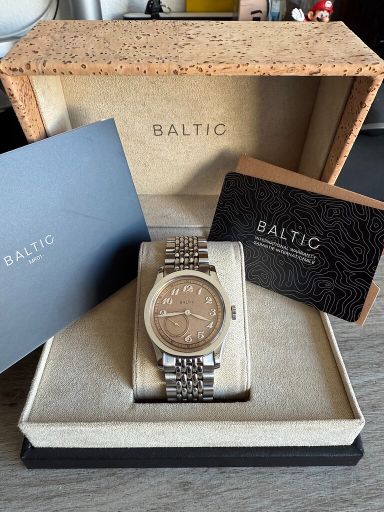 TK: Baltic MR01 (Salmon) Compleet + 2 extra bandjes