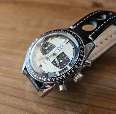 GERESERVEERD: Yema Rallygraf Meca Quartz Panda. 2024 Full set. Met garantie. Als nieuw.
