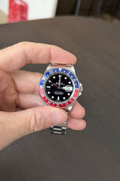 Rolex 16710 Pepsi SEL lug holes