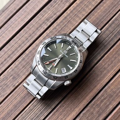 TK: Grand Seiko GMT SBGM247G (Automatic)