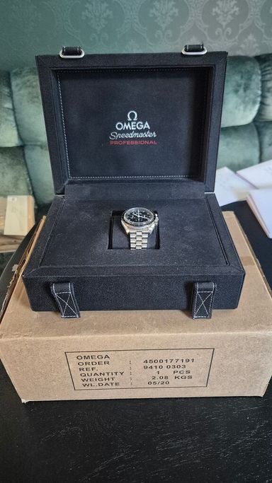 Omega Speedmaster professional 3861 Sapphire Zwart