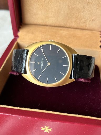 Vintage Vacheron Constantin 2093 Geel Goud Zwarte Wijzerplaat 2093 Ultra Plat