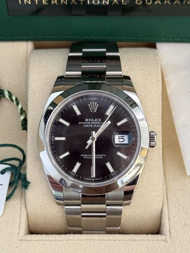 TK: Rolex Datejust 126300 ‘21 zwart €7.750,-