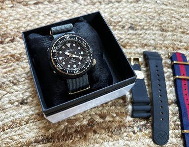 [TK] Seiko Solar Tuna gold SNE498P1 [TK]