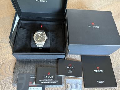 TK/TR: Tudor Black Bay Pro 39mm 79470