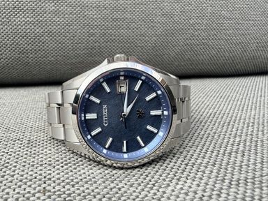 The Citizen AQ4091-56m