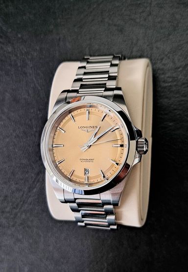 TK: Longines Conquest 38 mm (Champagne dial)