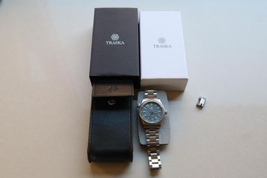 Traska Venturer GMT - Steel Blue V4 - € 700