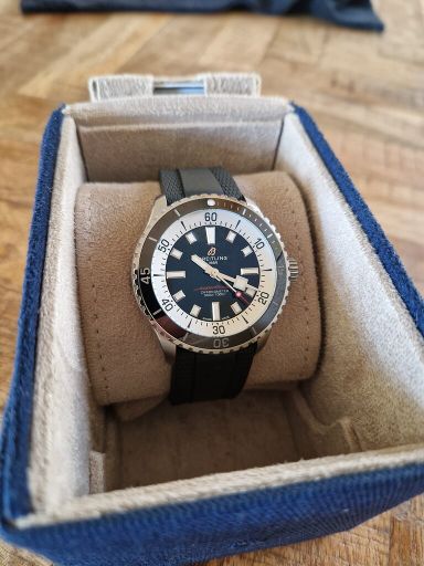 Breitling Superocean 42 mm