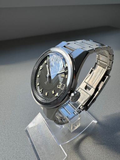 TK: Halios Universa Slate Grey