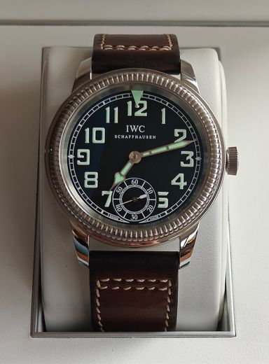 IWC 3254, vintage collection pilot