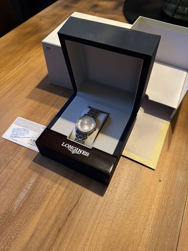 Longines Presence 34.5 mm - L4.721.4.78.6