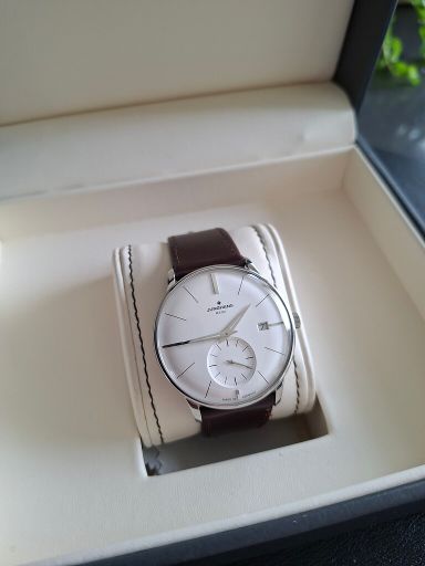 Gereserveerd: Junghans Mega 058/4902.00 Meister 38mm
